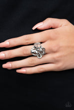 Load image into Gallery viewer, Fluttering Flashback - White ring
