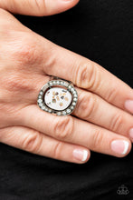 Load image into Gallery viewer, Beach Bijou - White ring
