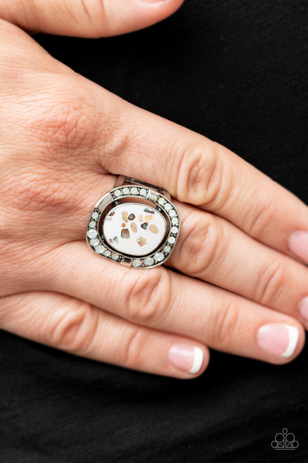 Beach Bijou - White ring