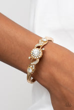 Load image into Gallery viewer, Expert Elegance - Gold bracelet
