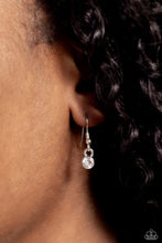 Load image into Gallery viewer, Gracefully Glamorous - Blue necklace
