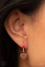 Load image into Gallery viewer, Dainty Desire - Copper necklace
