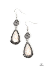 Load image into Gallery viewer, Montana Mountains - White earrings
