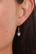 Load image into Gallery viewer, Lovestruck Shimmer - Silver necklace
