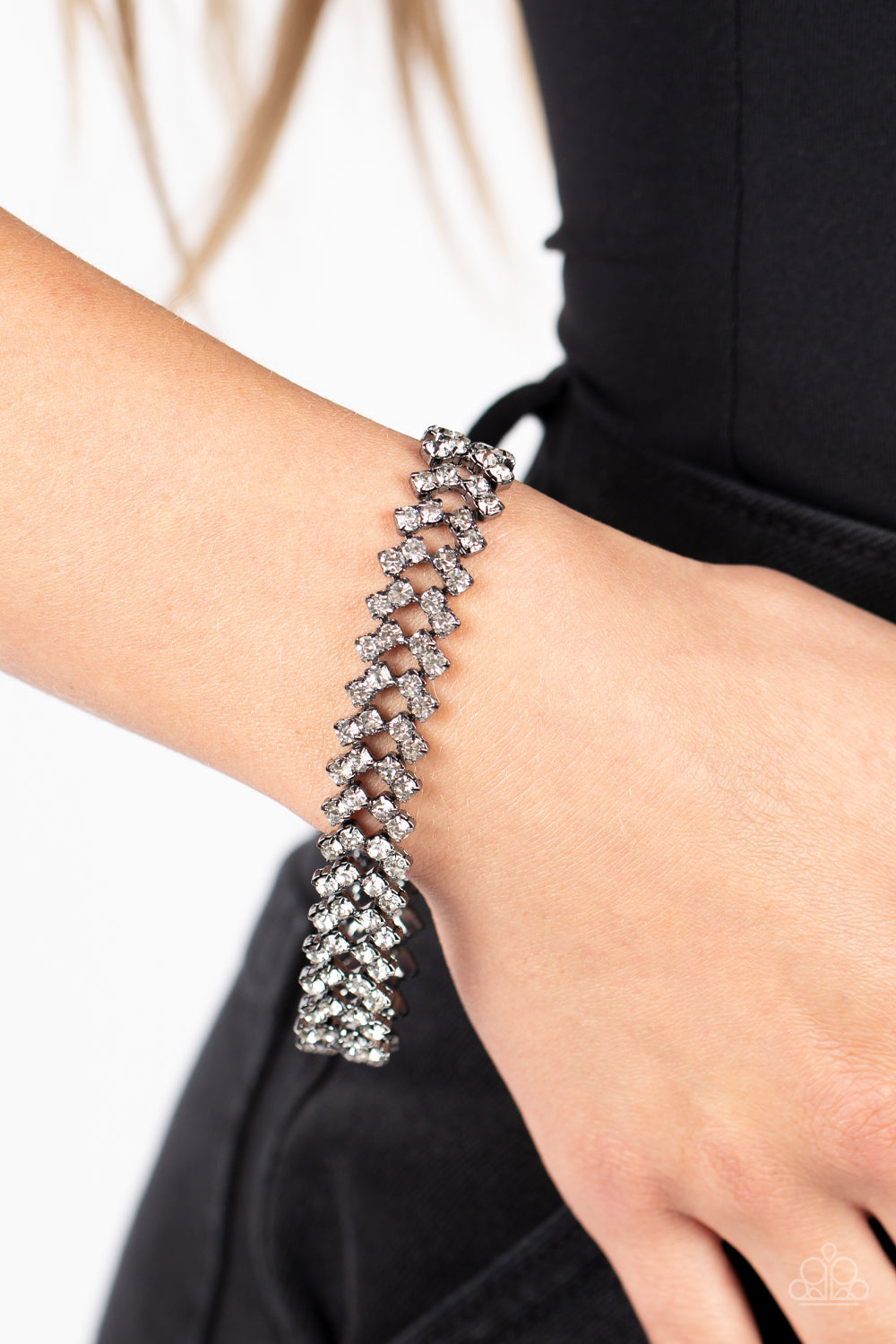 Seize the Sizzle - Black bracelet