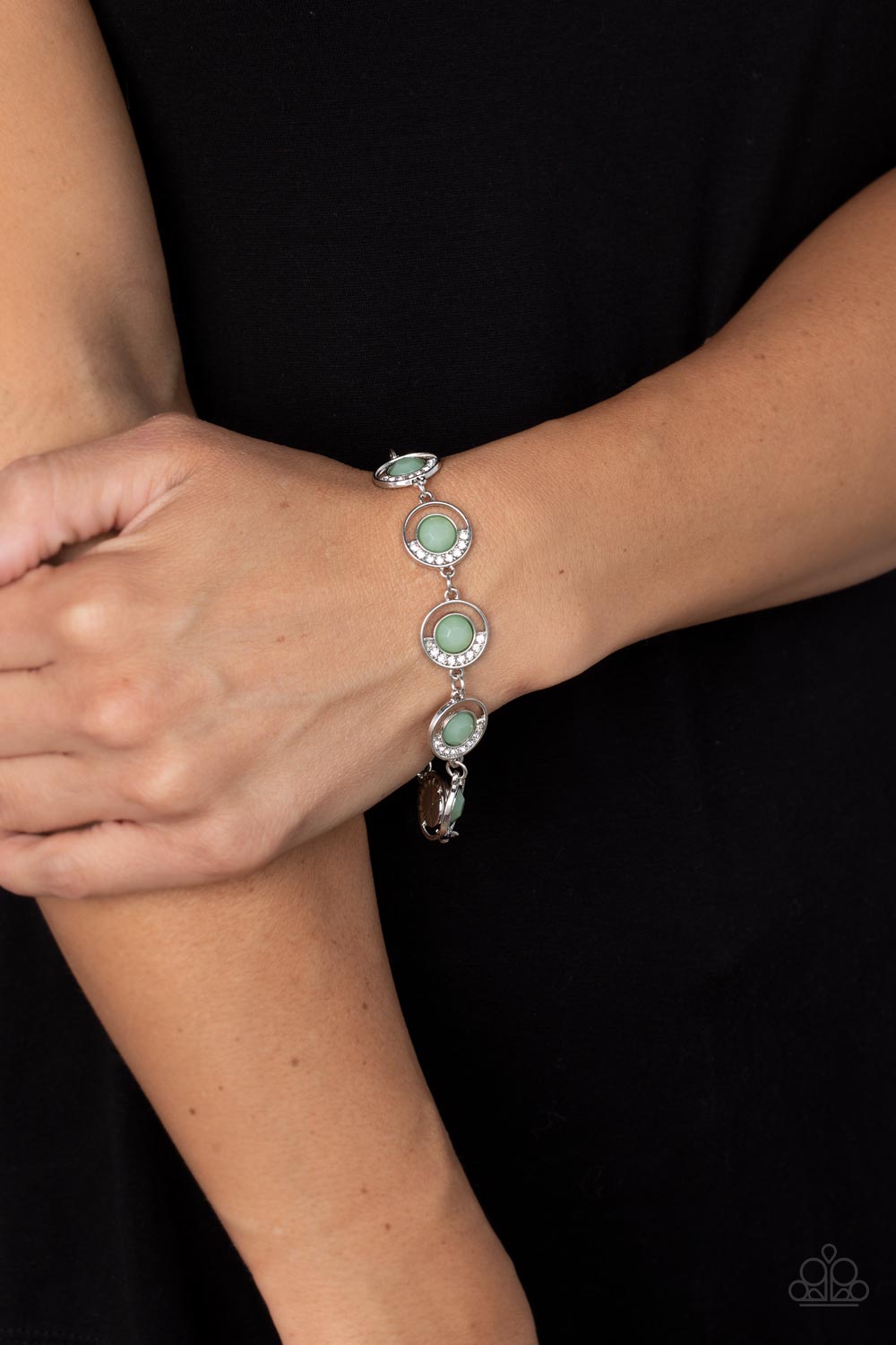 Twinkling Trajectory - Green bracelet