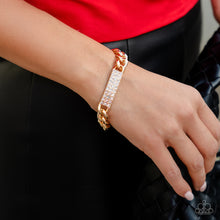 Load image into Gallery viewer, Icy Impact - Gold bracelet
