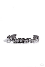 Load image into Gallery viewer, Enticingly Icy - Black bracelet
