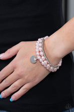 Load image into Gallery viewer, Pearly Professional - Pink bracelet
