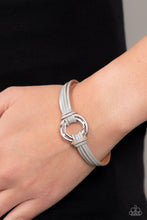 Load image into Gallery viewer, Free Range Fashion - Silver bracelet
