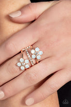 Load image into Gallery viewer, Precious Petals - Rose Gold ring
