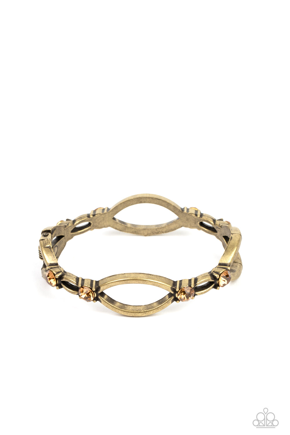 Interwoven Illusion - Brass bracelet