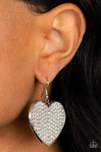 Load image into Gallery viewer, Romantic Reign - White earrings
