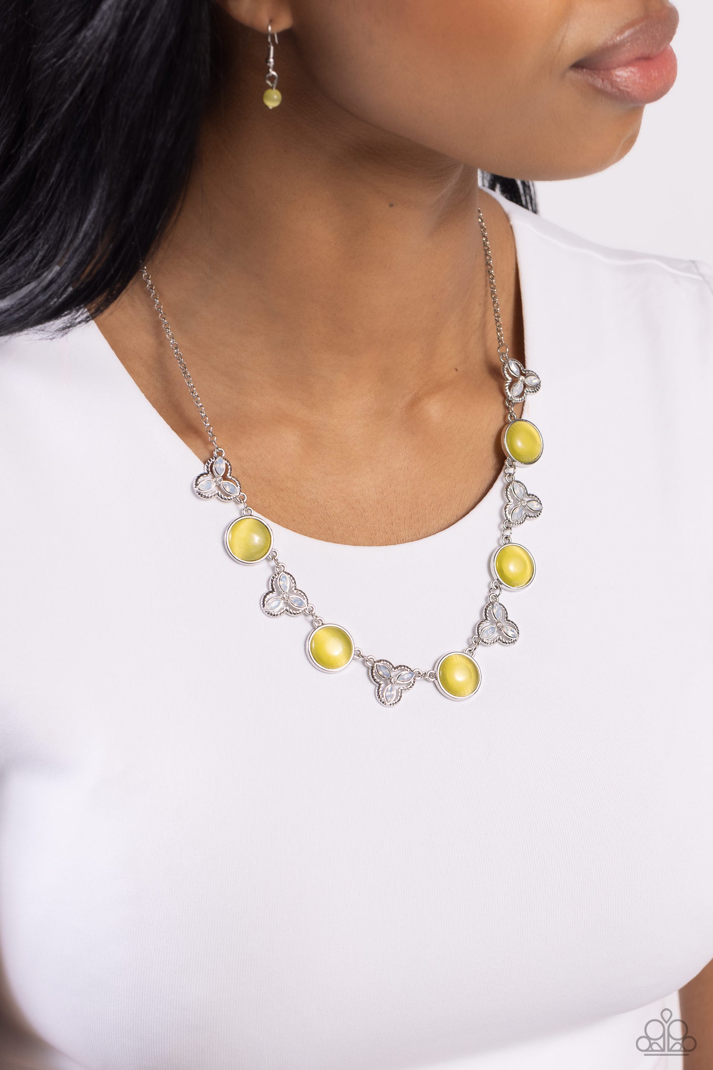Floral Crowned - Yellow necklace