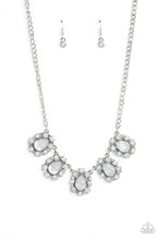 Load image into Gallery viewer, Pearly Pond - White necklace
