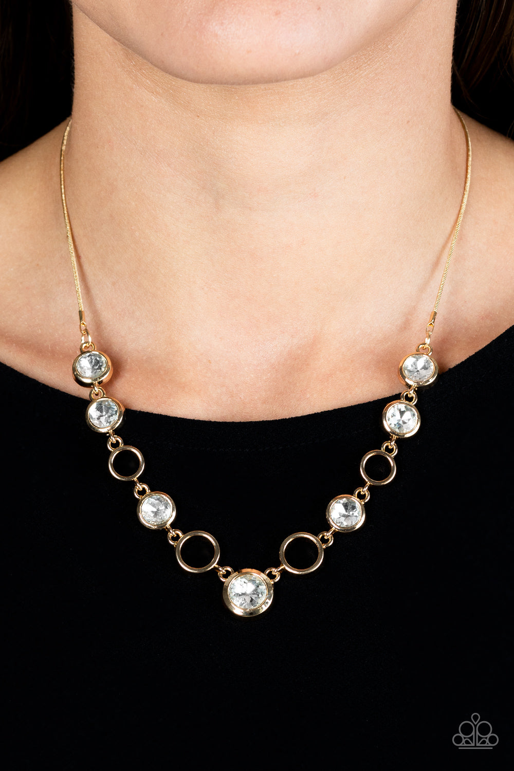 Elegantly Elite - Gold necklace