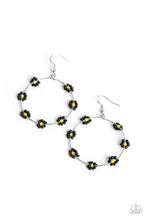 Load image into Gallery viewer, Dainty Daisies - Black earrings
