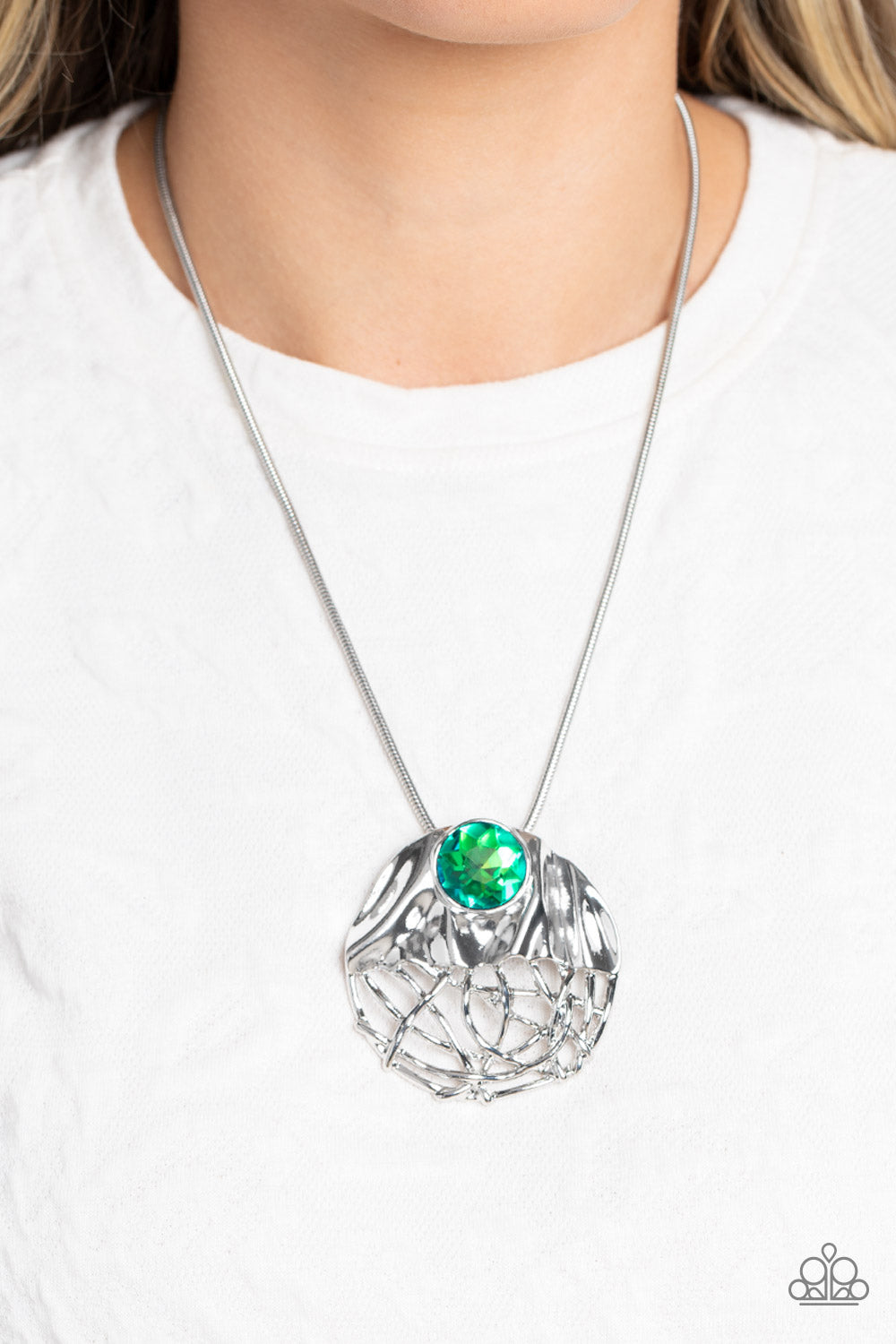 Lush Lattice - Green necklace
