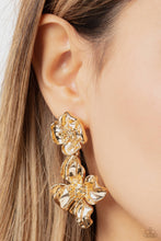 Load image into Gallery viewer, Gilded Grace - Gold earrings
