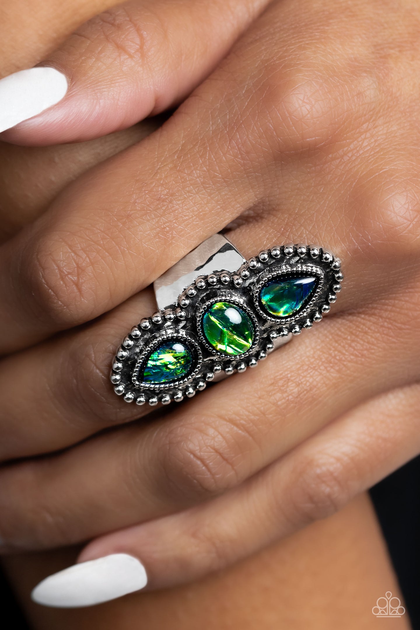 Strut Your STUDS - Green ring