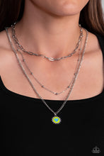 Load image into Gallery viewer, Burning Love - Green necklace
