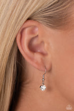 Load image into Gallery viewer, Beyond Blooming - Red necklace
