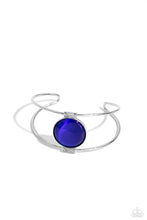Load image into Gallery viewer, Candescent Cats Eye - Blue bracelet
