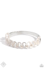 Load image into Gallery viewer, Scrunched Surety - White bracelet
