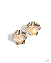 Load image into Gallery viewer, Oyster Opulence - Gold earrings

