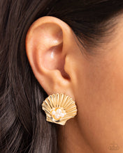 Load image into Gallery viewer, Oyster Opulence - Gold earrings
